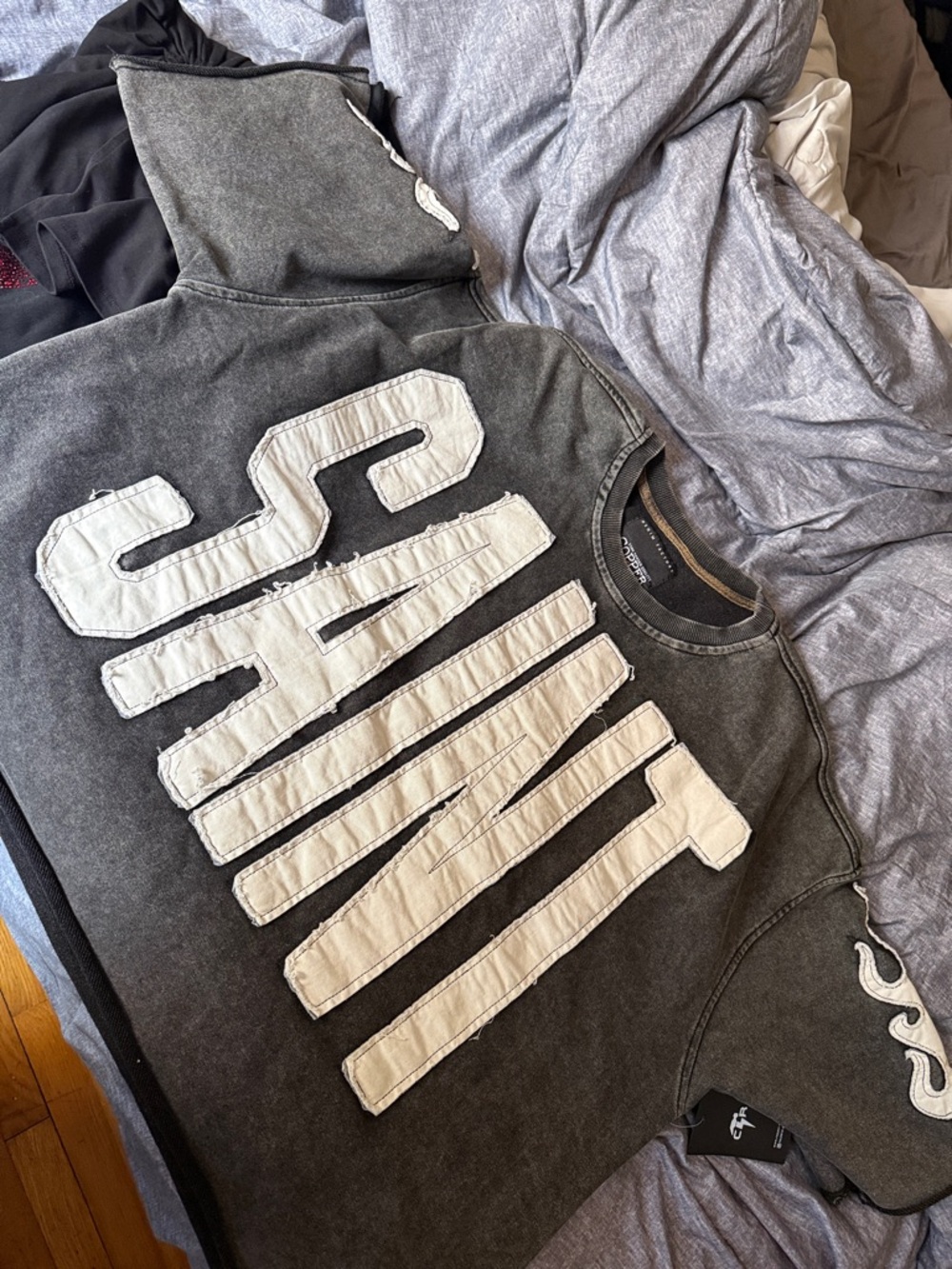 Graphic Tee “SAINT” men and women